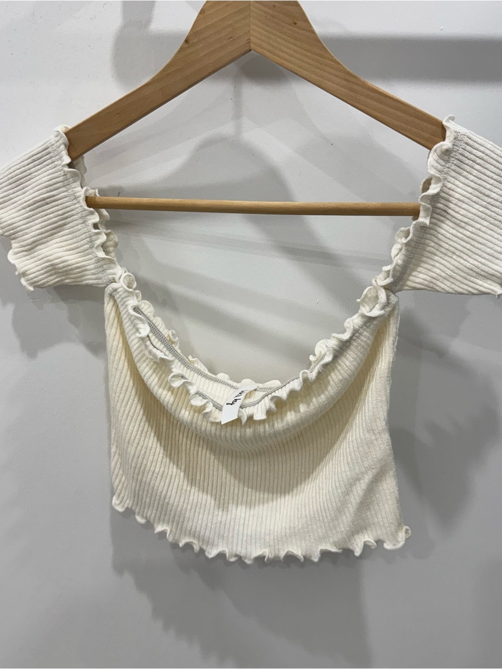 Lock & Key Ribbed Ruffle Off-Shoulder Crop Top — Cream - Picture 2 of 4